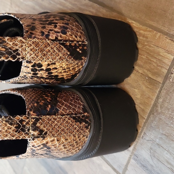 Topshop Snakeskin Print Lace-up Chunky Heel Brogue Shoes, Size 8 - Picture 8 of 16